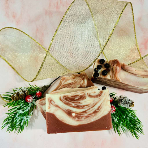 MISTLETOE KISSES